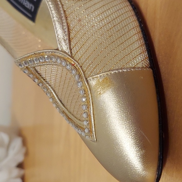 Stuart Weitzman Soft Gold Mesh and Rhinestone Detailed Pumps Size 5.5 - Picture 11 of 16